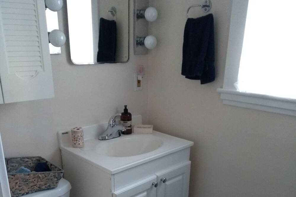 Photo of Bathroom in Meteghan