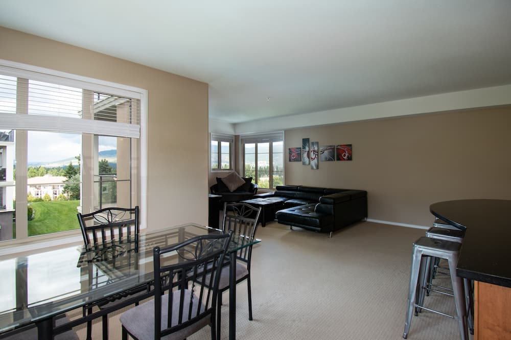 Photo of Livingroom in Quail Ridge