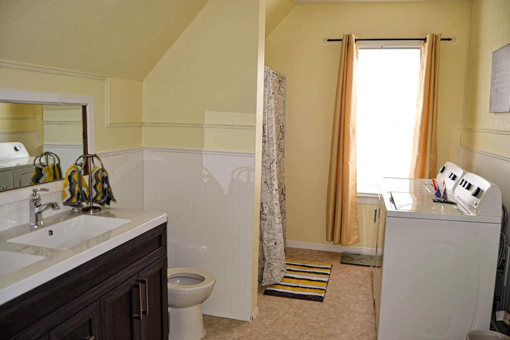 Photo of Bathroom in New Ross