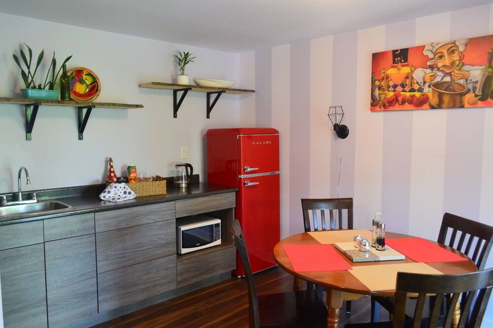 Photo of Kitchen in Trail