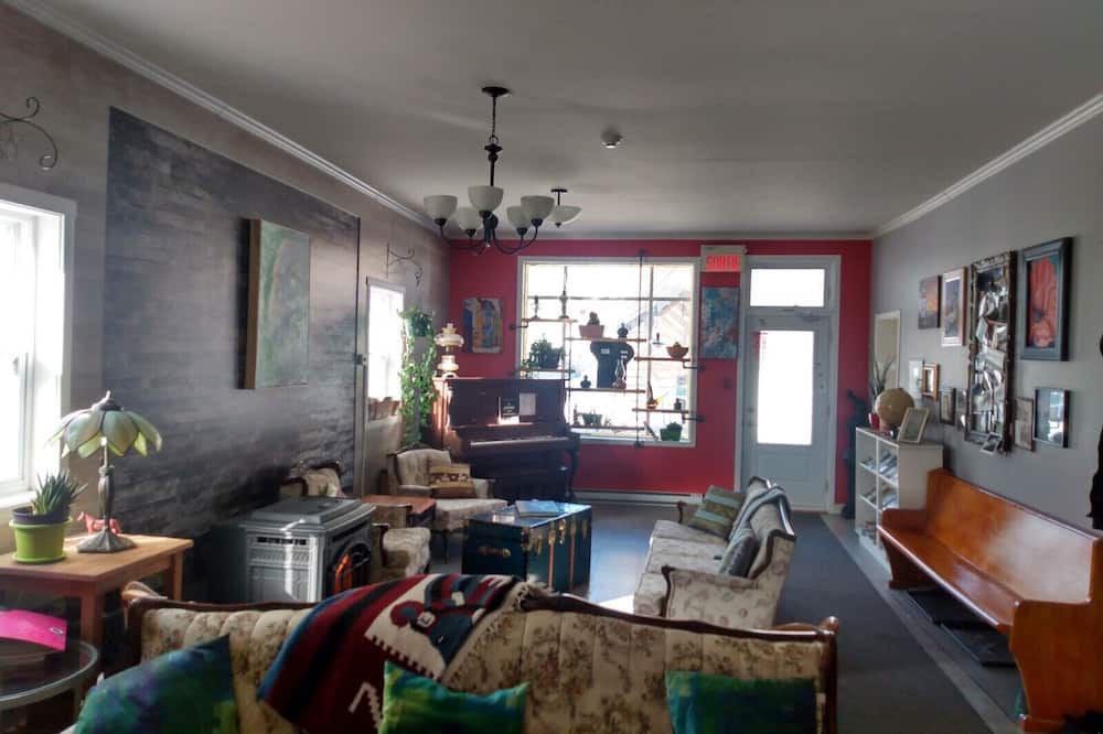 Photo of Livingroom in Charny