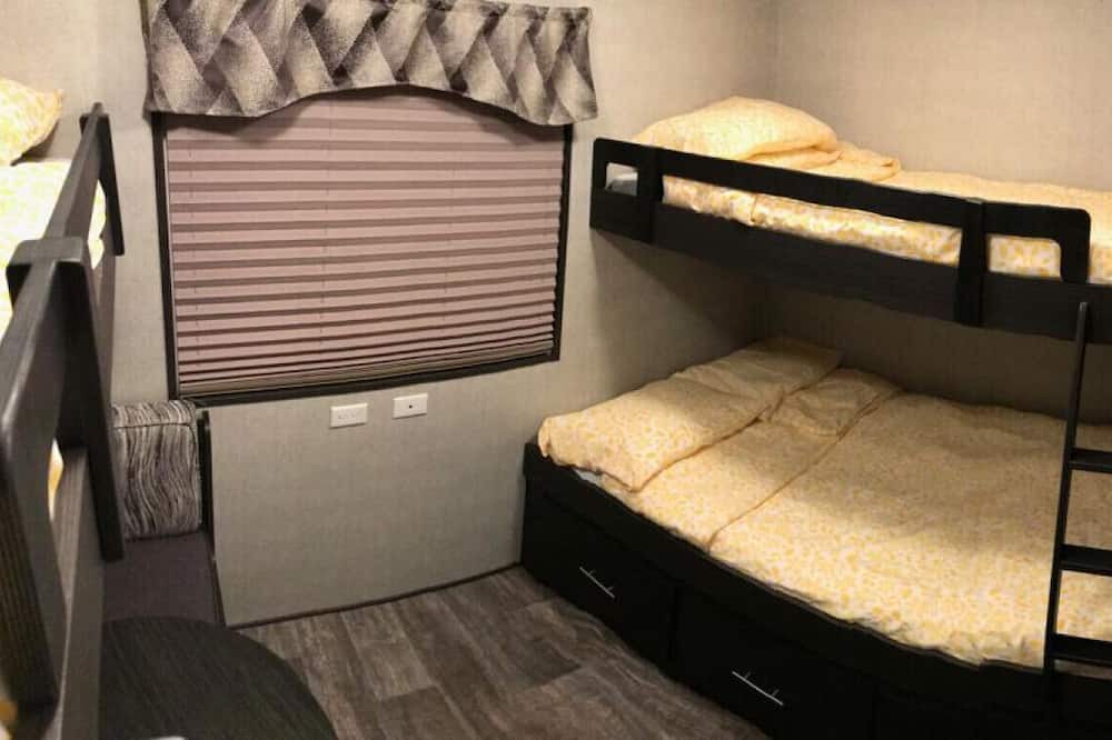 Photo of Bedroom in Washago