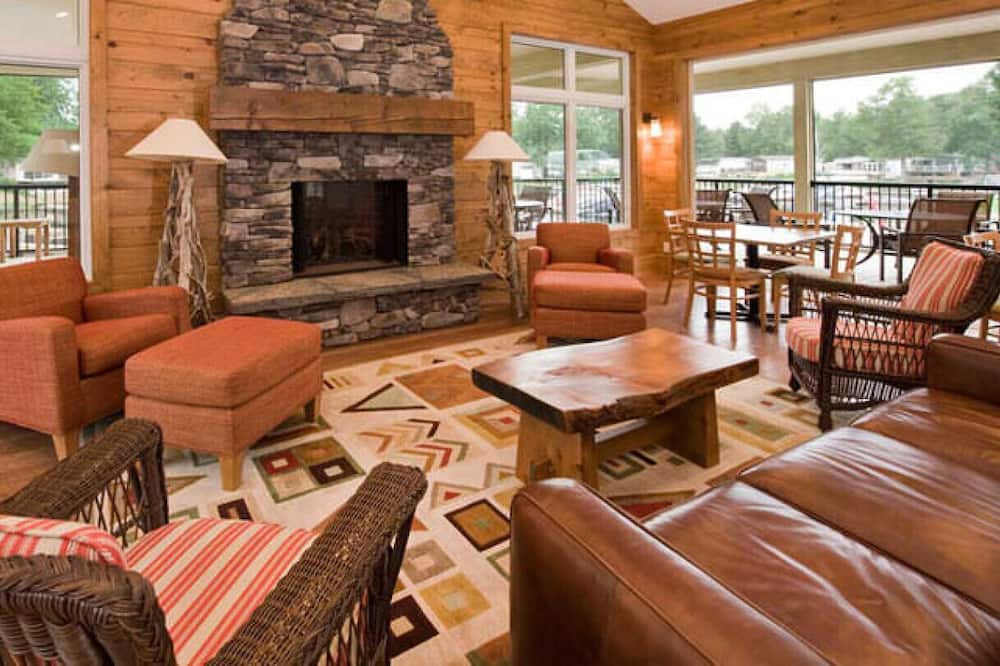 Photo of Livingroom in Washago