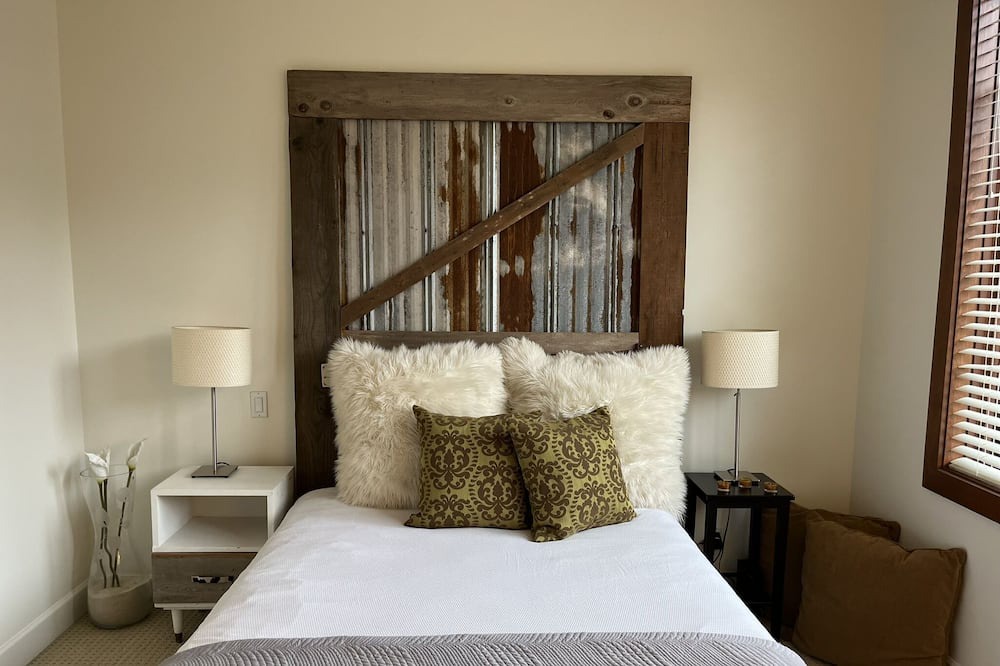 Photo of Bedroom in Bear Mountain Resort