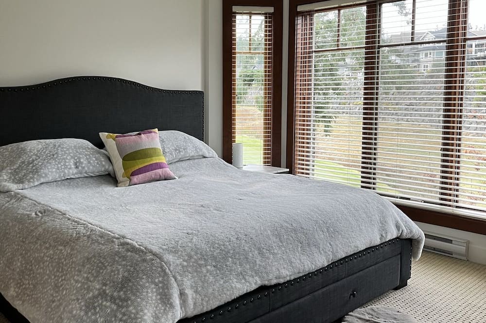 Photo of Bedroom in Bear Mountain Resort