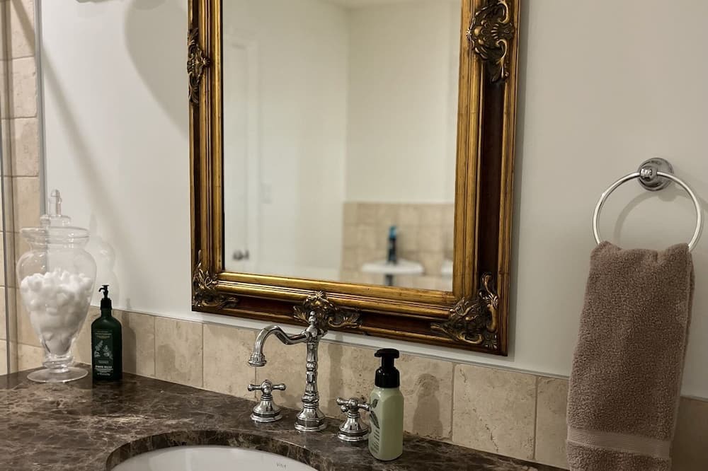 Photo of Bathroom in Bear Mountain Resort
