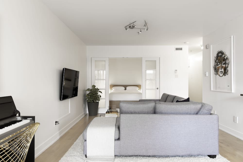 Photo of Livingroom in Little Italy