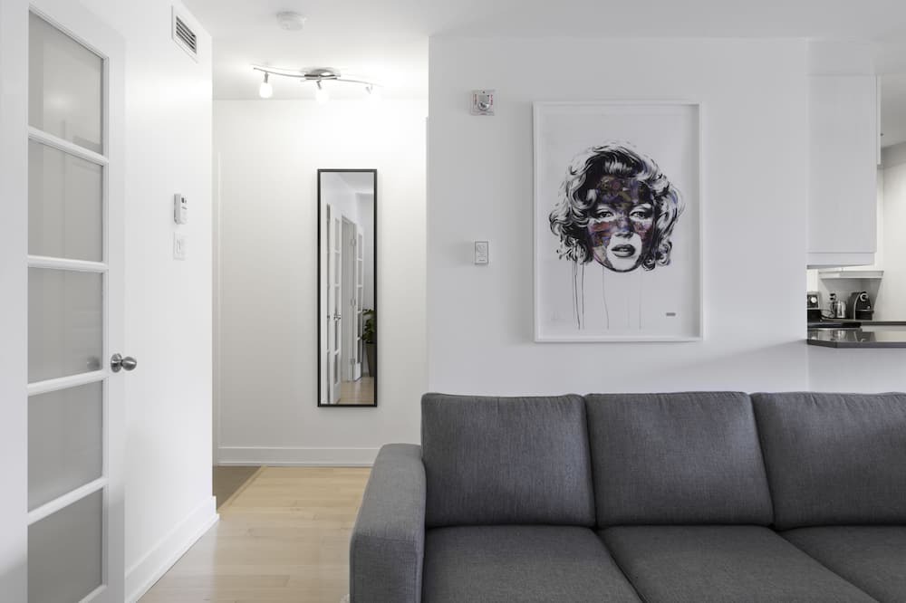 Photo of Livingroom in Little Italy