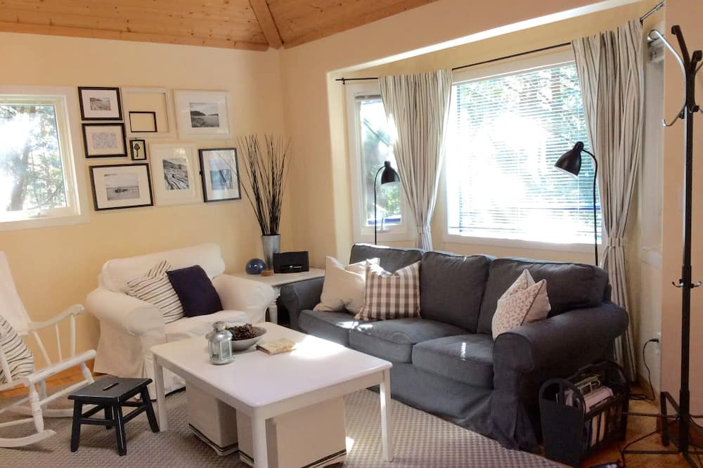 Photo of Livingroom in Tuwanek