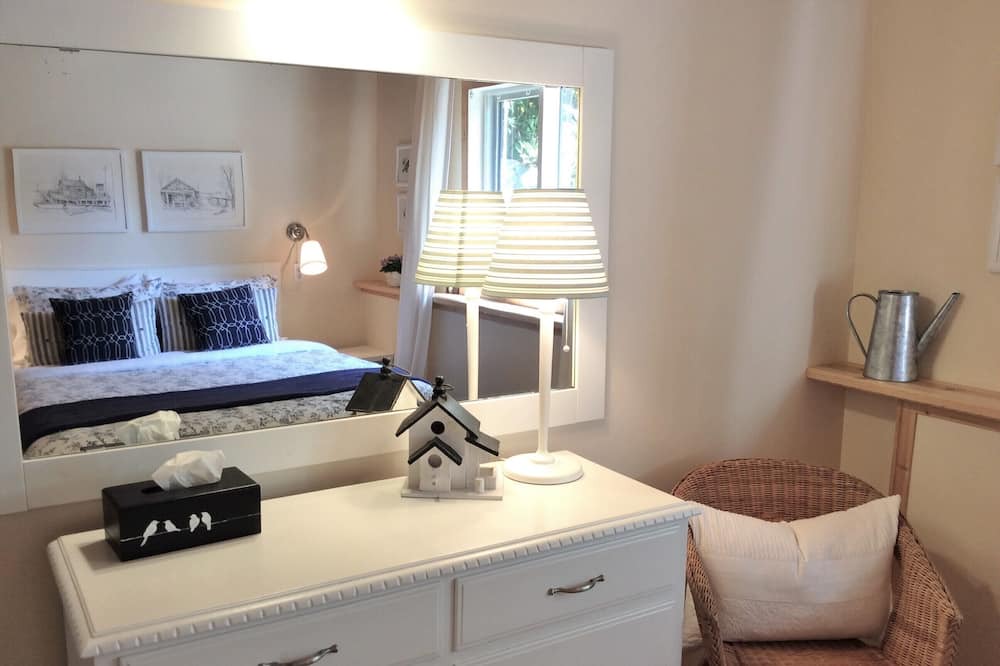 Photo of Bedroom in Tuwanek