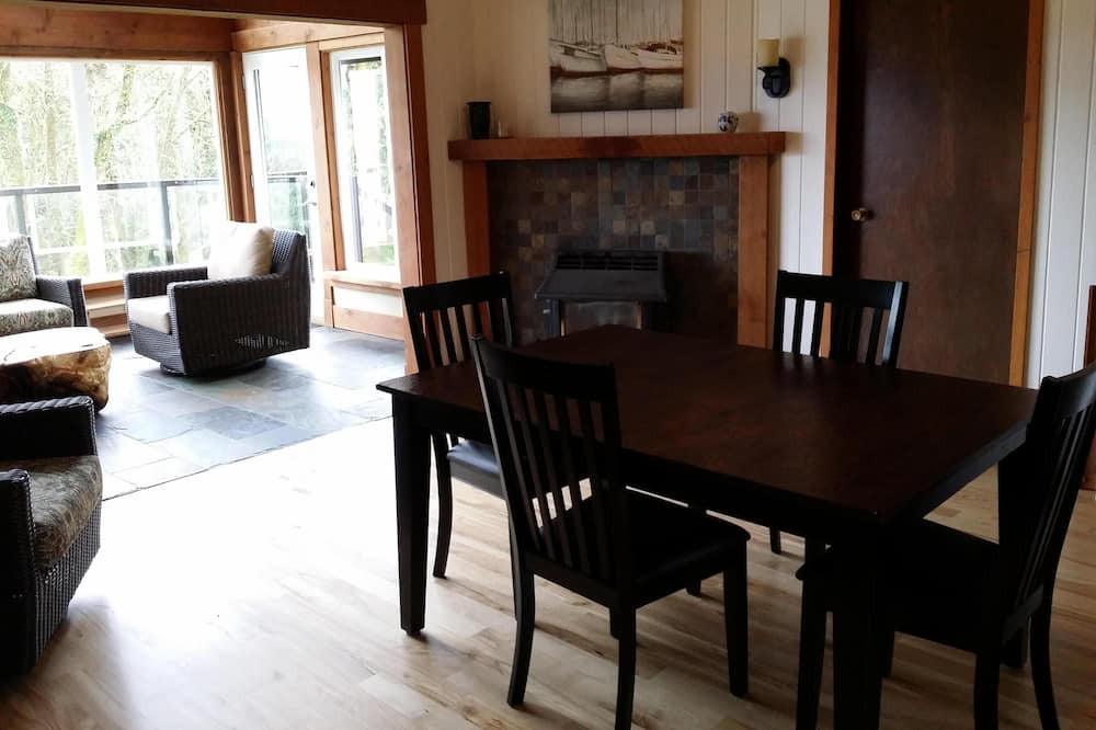 Photo of Livingroom in Bradner