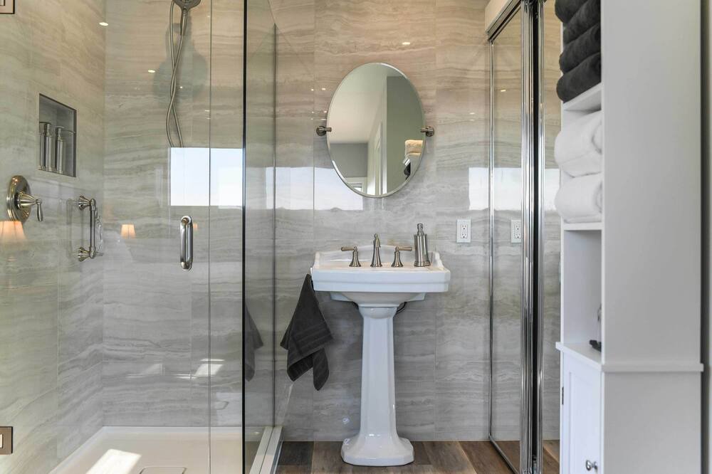 Photo of Bathroom in Union Bay