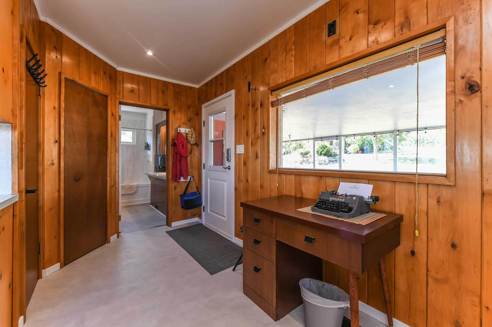Photo of Bedroom in Union Bay