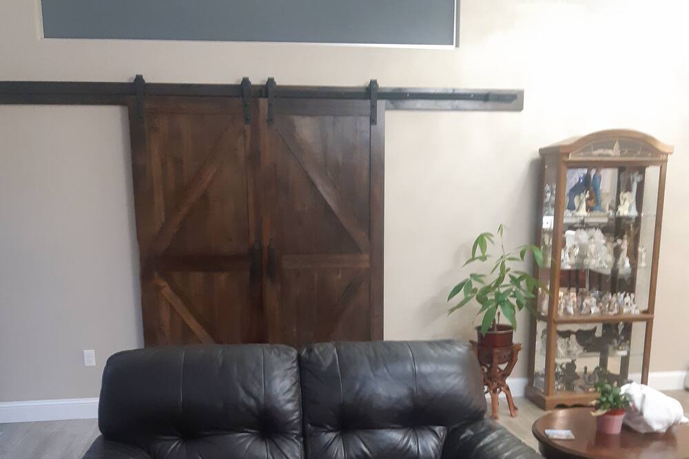 Photo of Livingroom in Timberlea