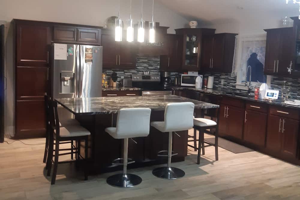 Photo of Kitchen in Timberlea
