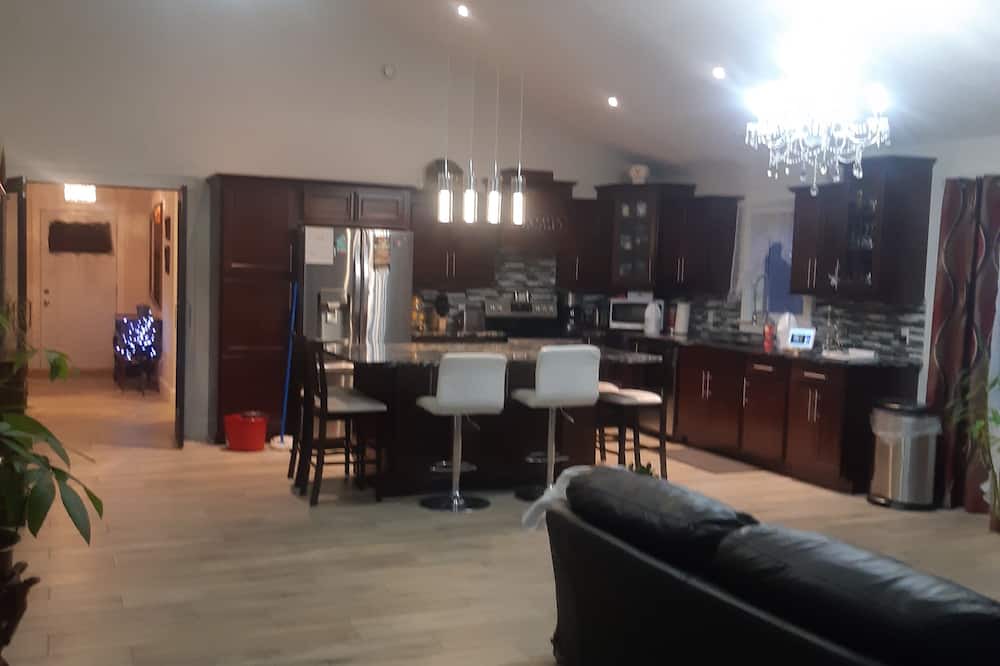 Photo of Livingroom in Timberlea