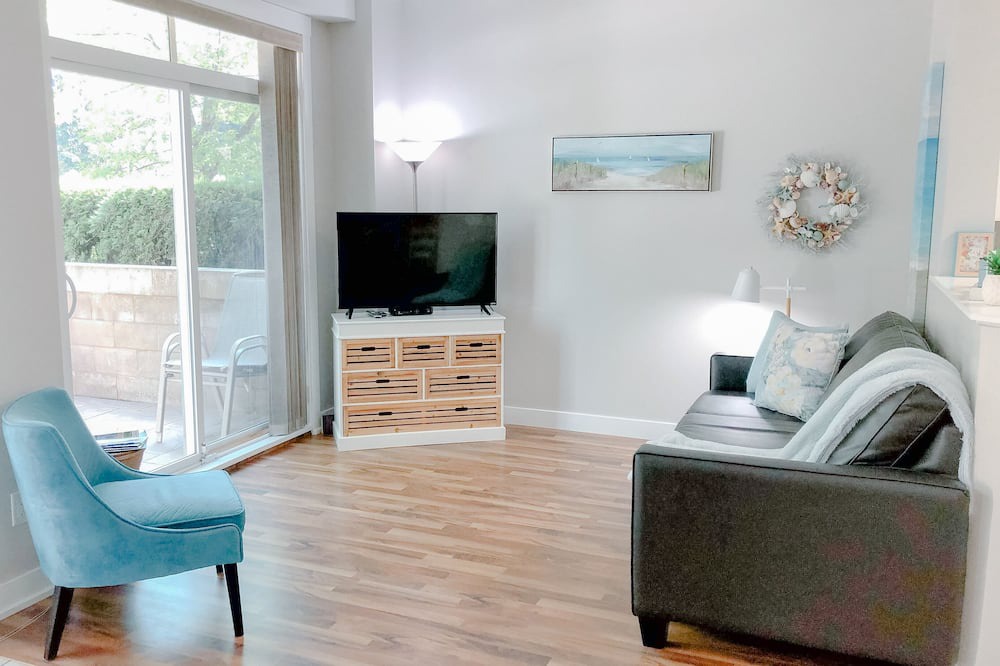 Photo of Livingroom in North End
