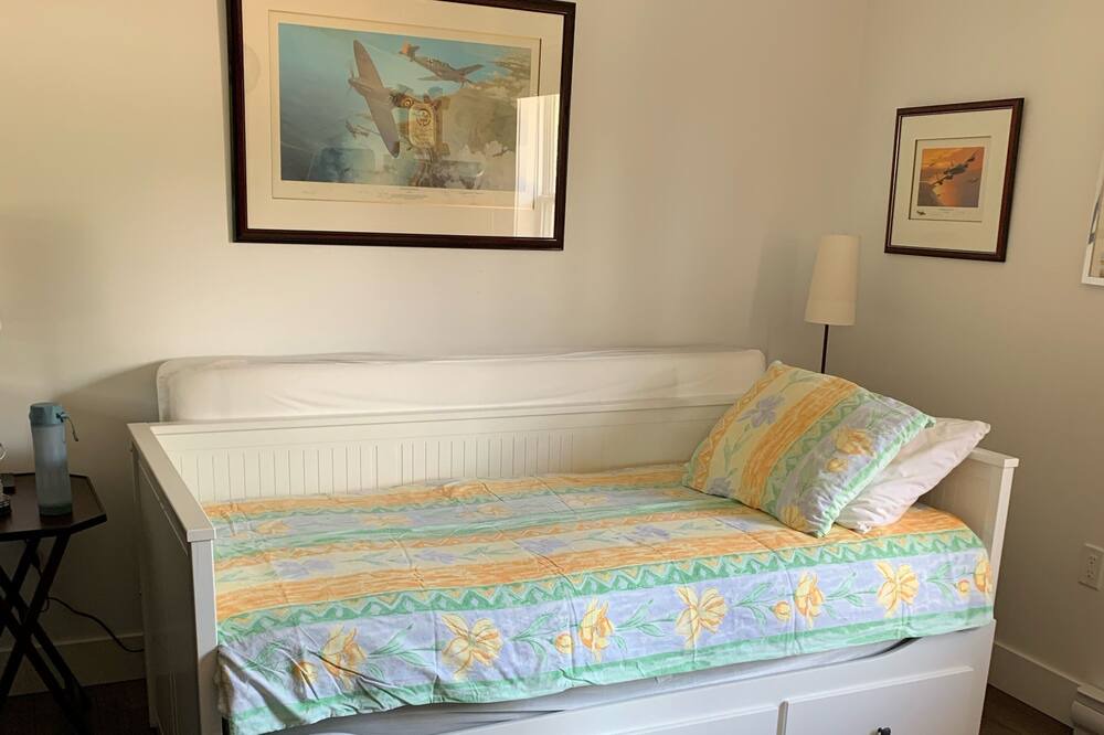 Photo of Bedroom in Southwest Cove