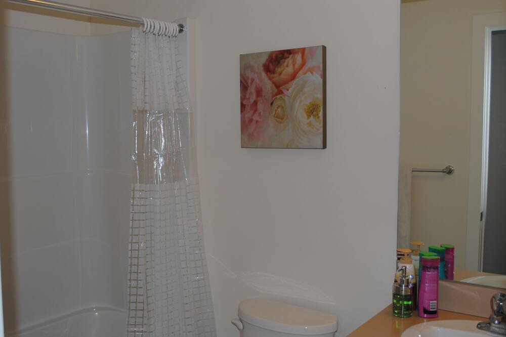 Photo of Bathroom in Brentwood