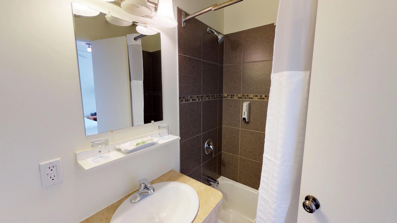 Photo of Bathroom in Perce
