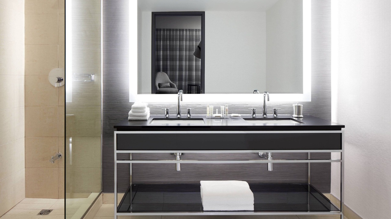 Photo of Bathroom in Dorval