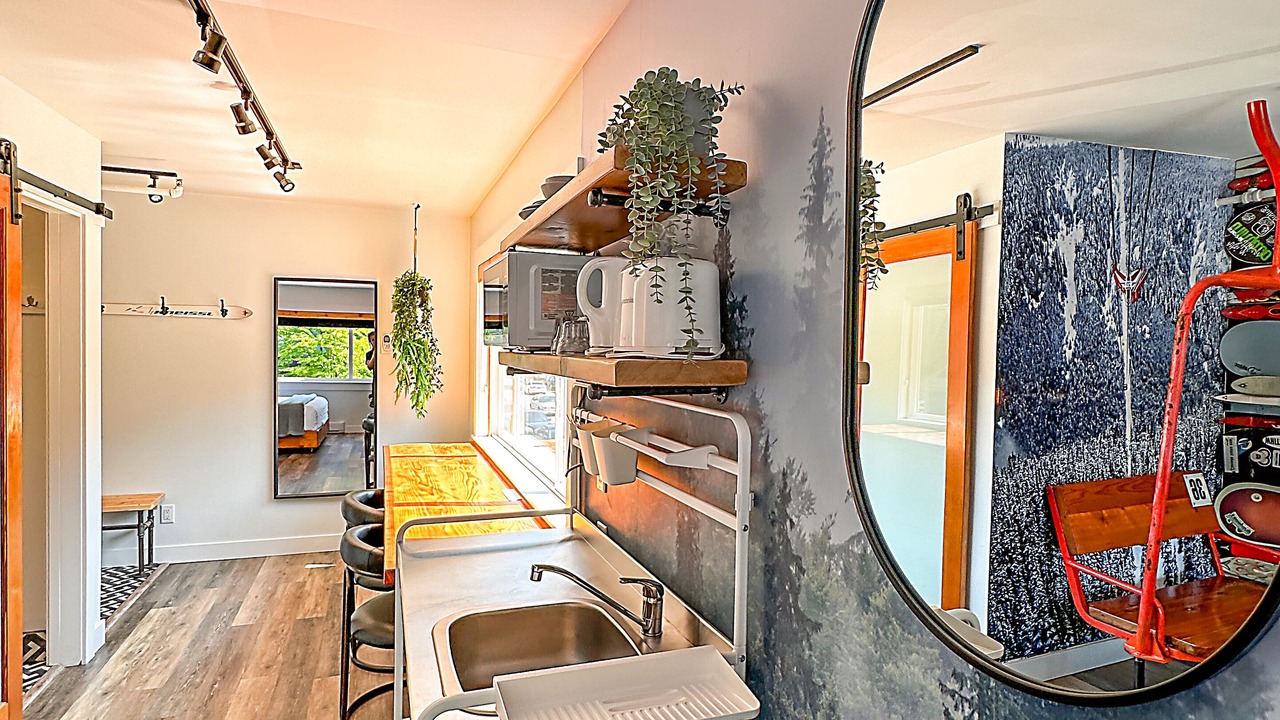 Photo of Bedroom in Downtown Squamish
