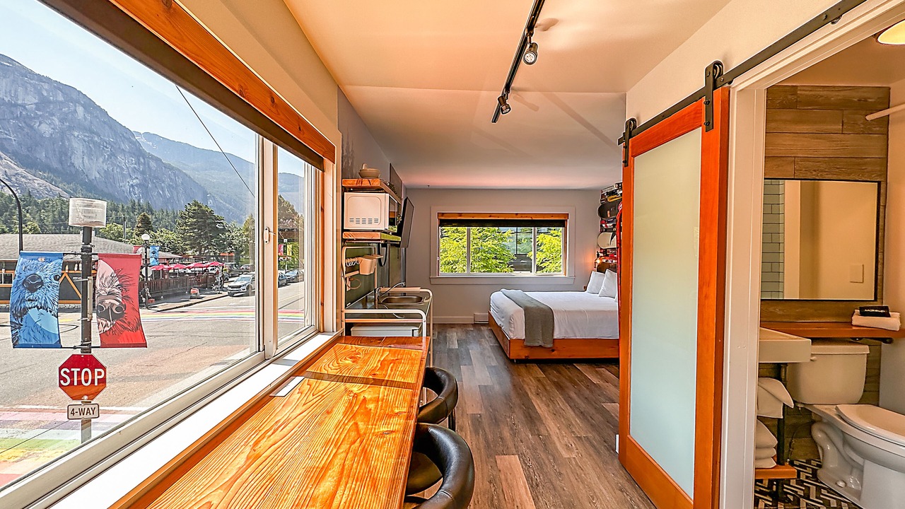 Photo of Bedroom in Downtown Squamish