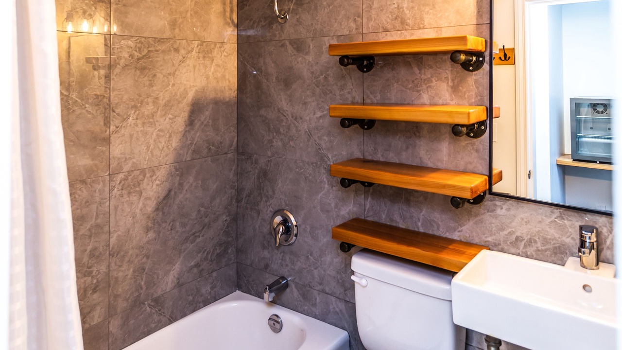 Photo of Bathroom in Downtown Squamish