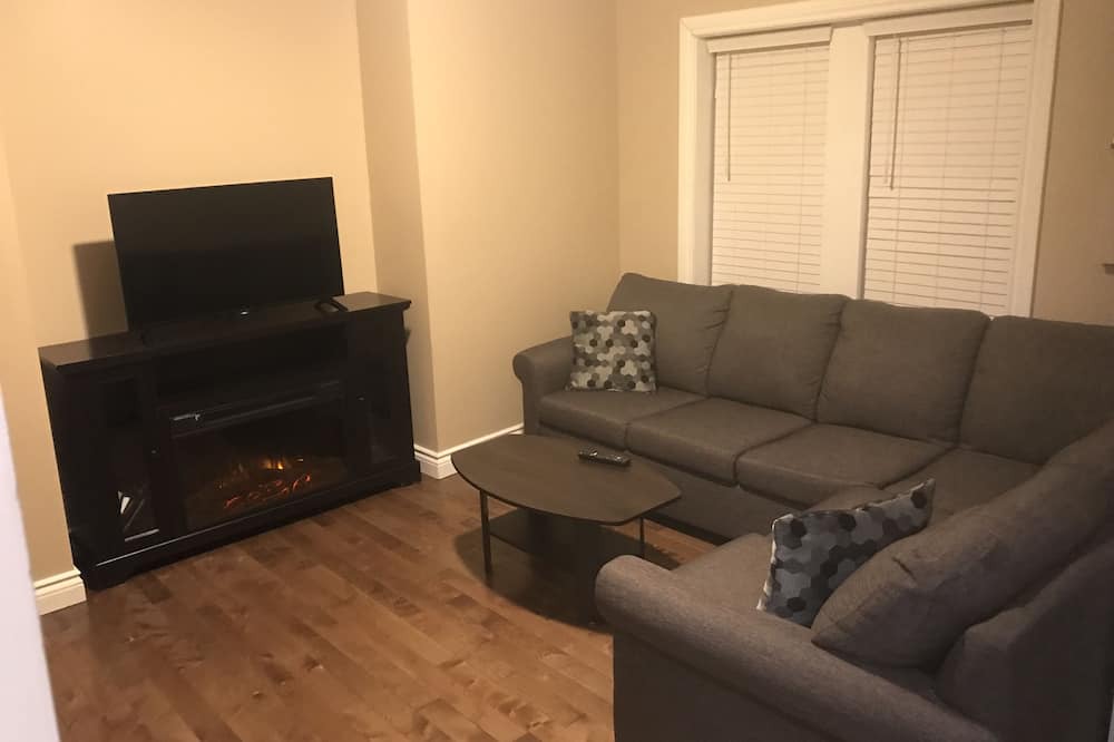 Photo of Livingroom in Downtown Niagara Falls