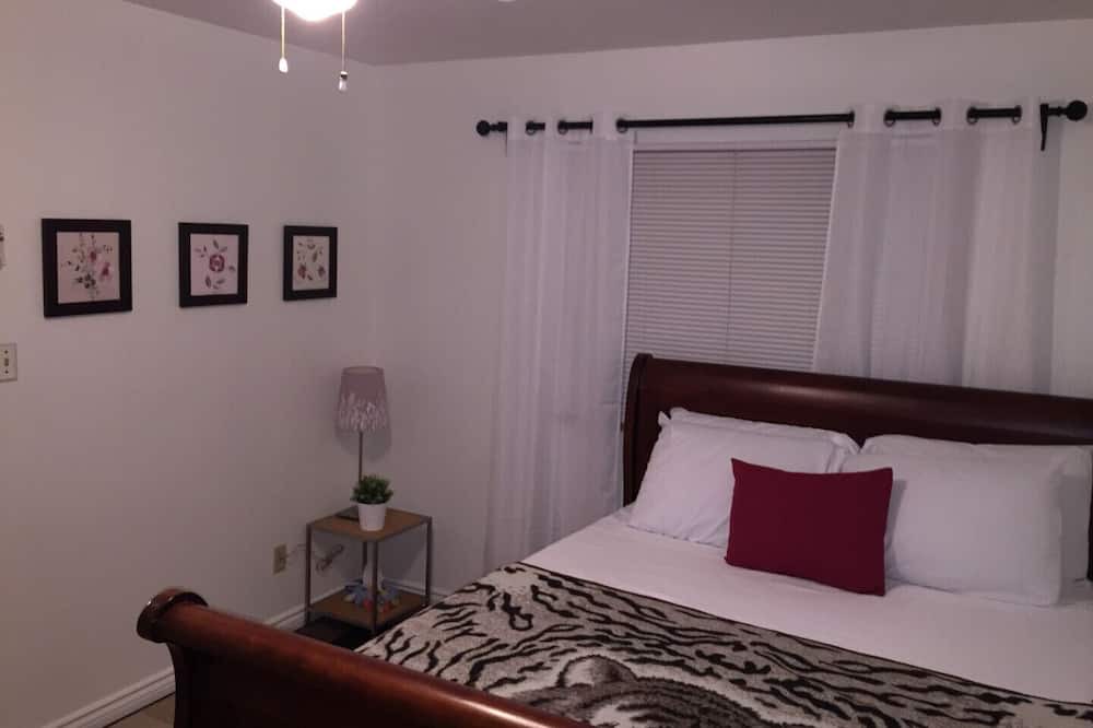 Photo of Bedroom in North Port