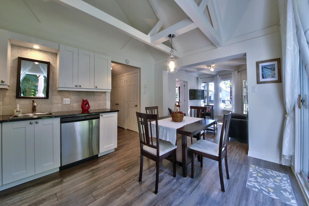 Photo of Kitchen in Dorval