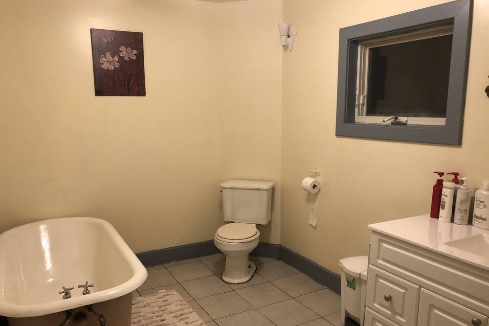 Photo of Bathroom in Digby