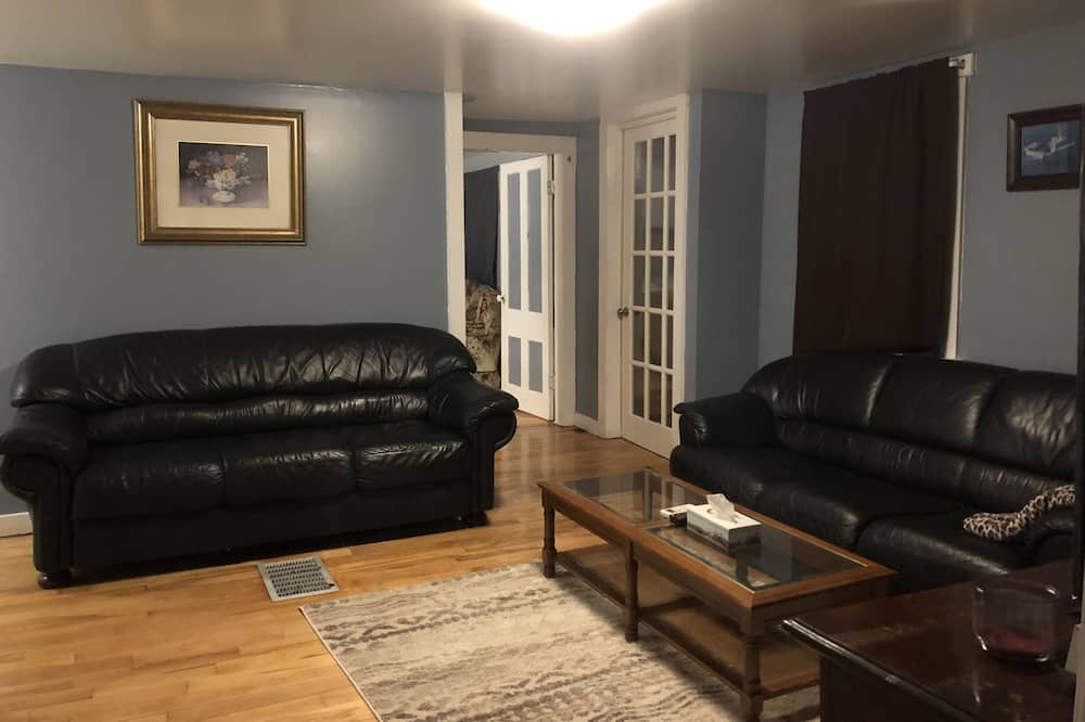 Photo of Livingroom in Digby