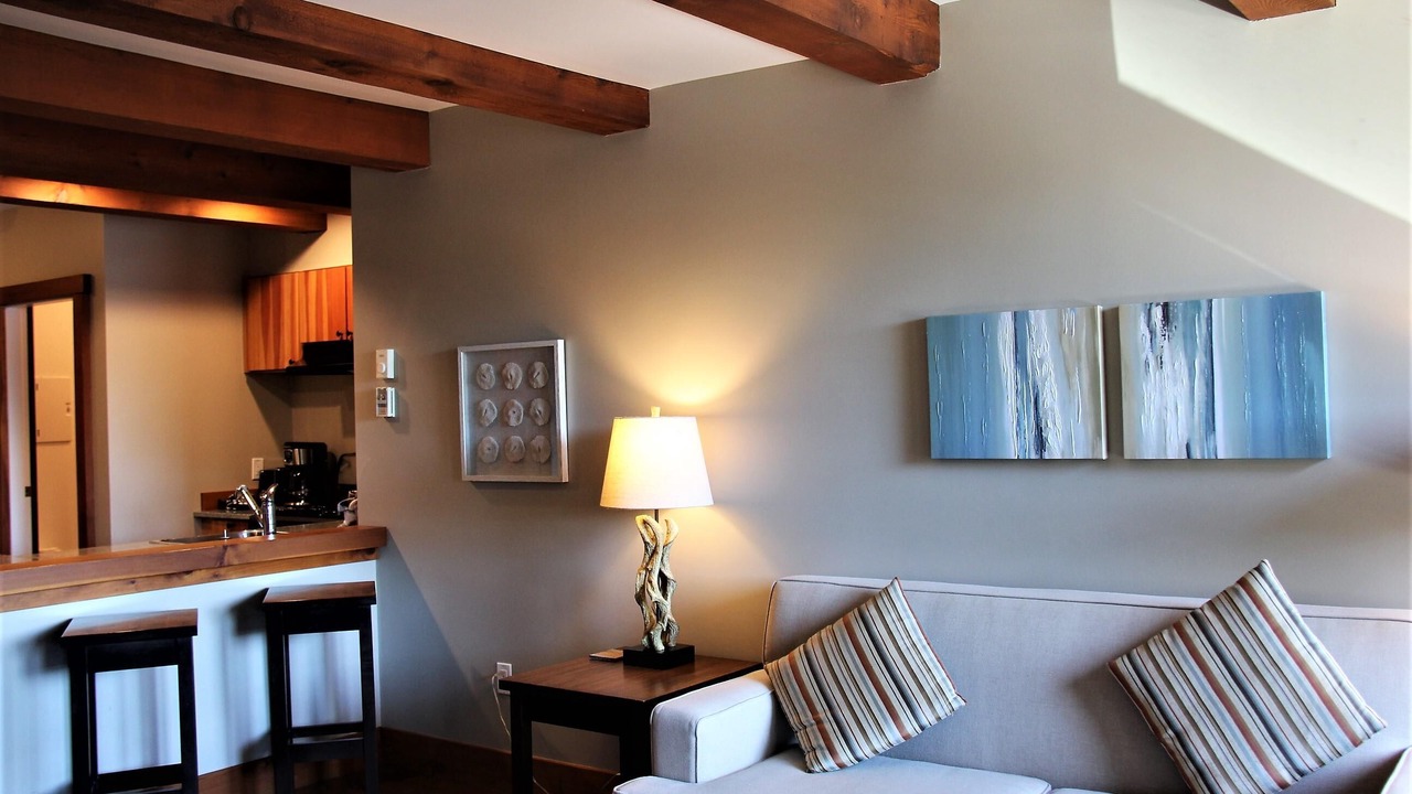 Photo of Livingroom in Ucluelet