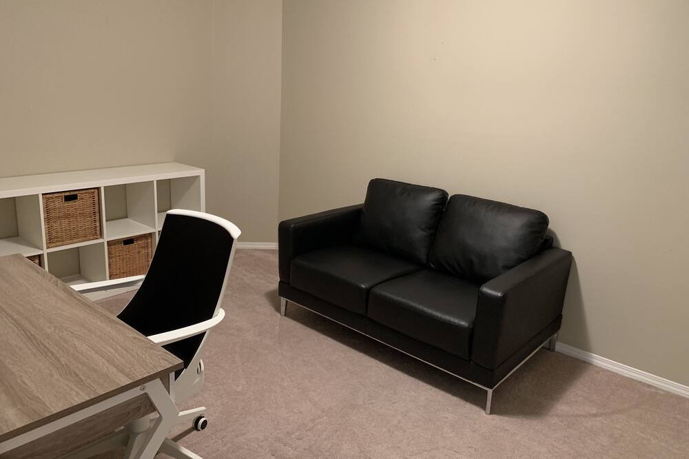 Photo of Livingroom in Stony Plain