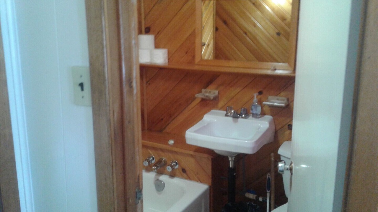 Photo of Bathroom in Port Loring
