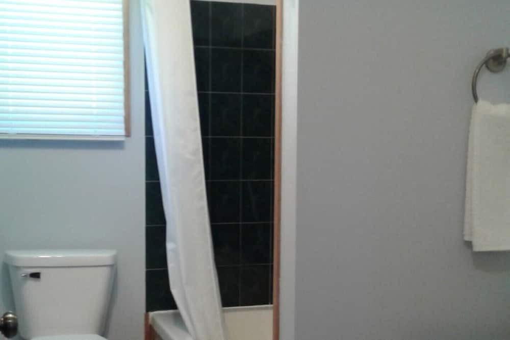 Photo of Bathroom in Brackley Beach
