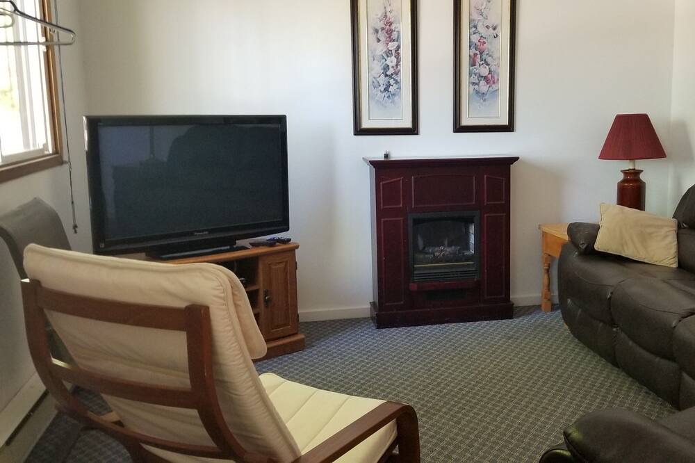 Photo of Livingroom in Edgetts Landing