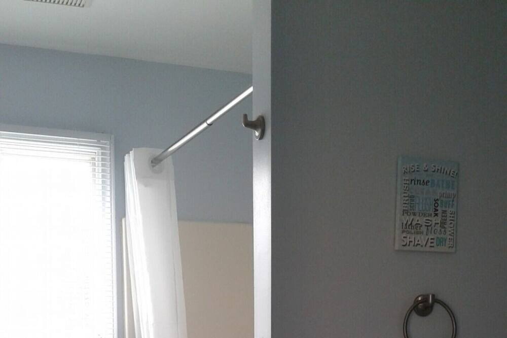 Photo of Bathroom in Brackley Beach