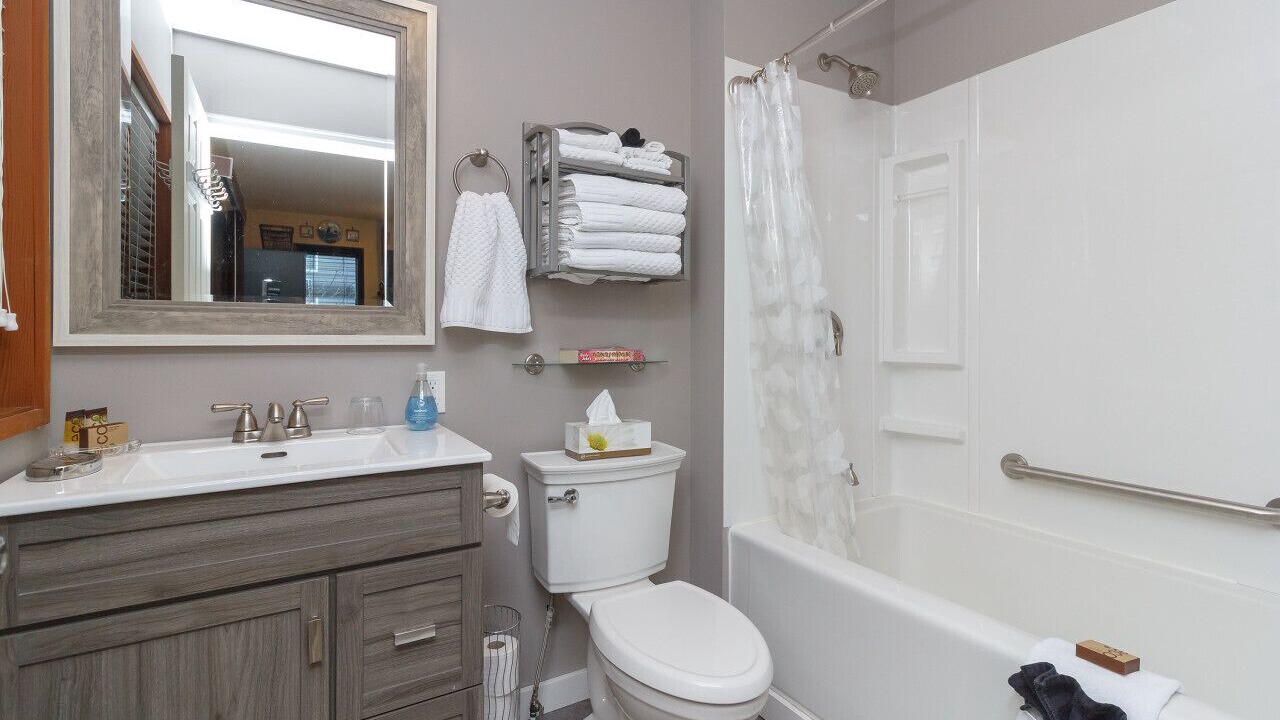 Photo of Bathroom in North Saanich