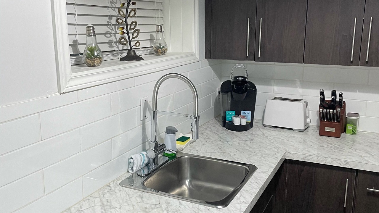 Photo of Kitchen in Downtown Niagara Falls