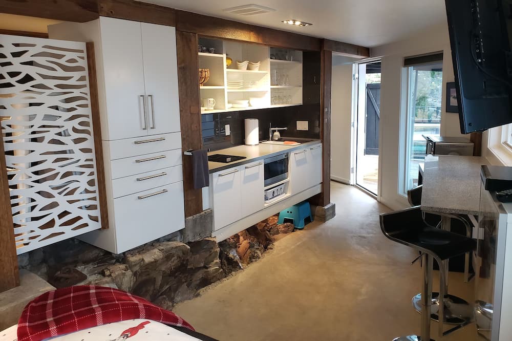Photo of Kitchen in Beachcomber