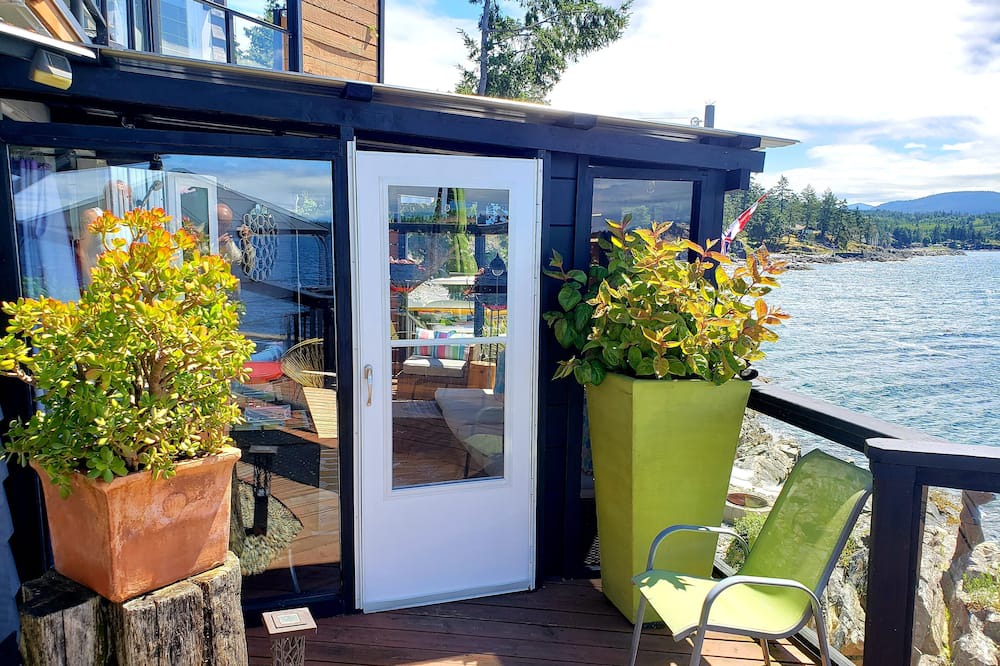 Photo of Patio Balcony in Beachcomber
