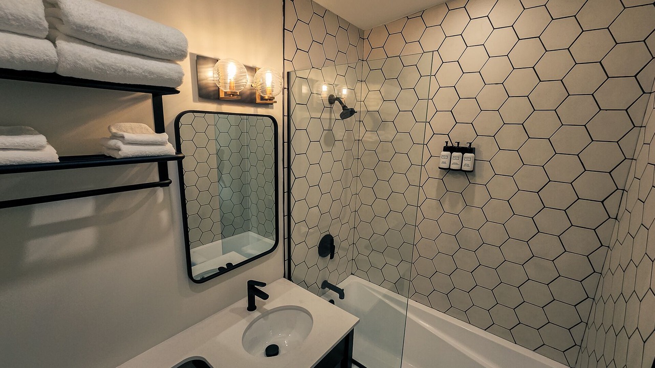 Photo of Bedroom in Falcon Lake