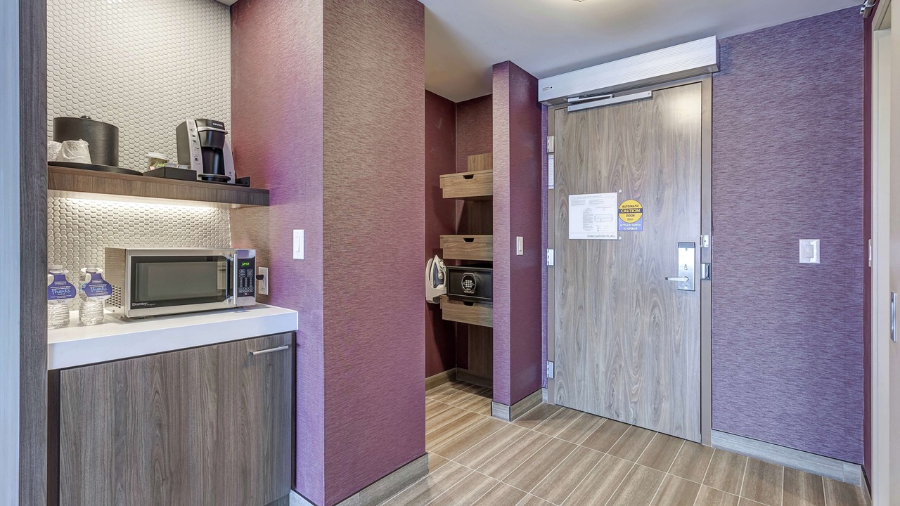 Photo of Bedroom in Steeles Industrial
