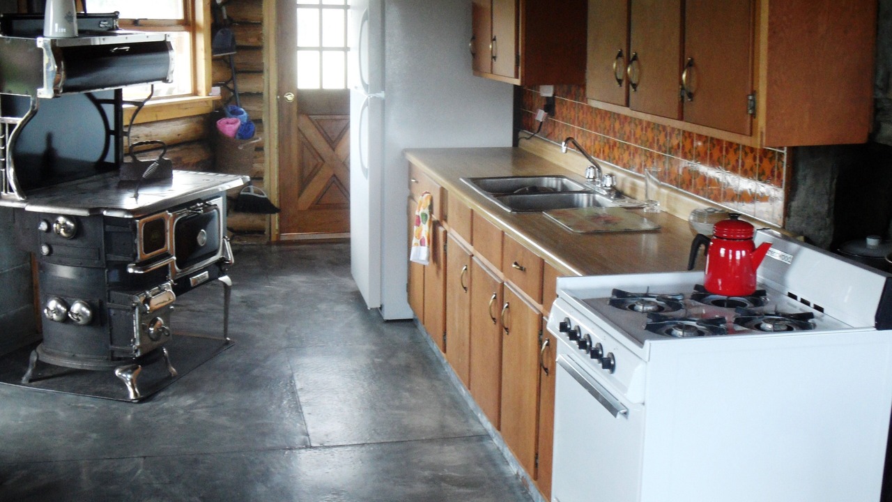 Photo of Kitchen in Tatla Lake