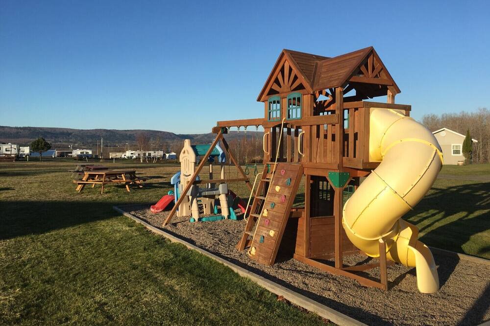 Photo of Others in Annapolis Royal