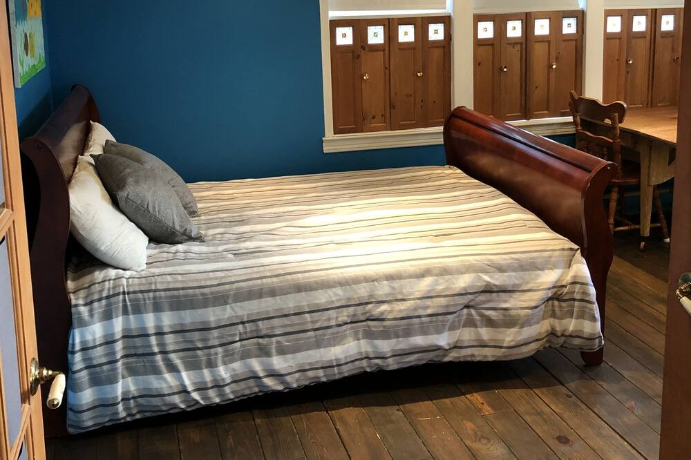Photo of Bedroom in Magog