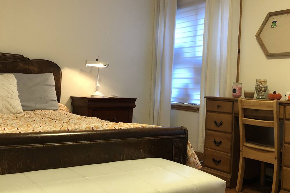 Photo of Bedroom in Magog