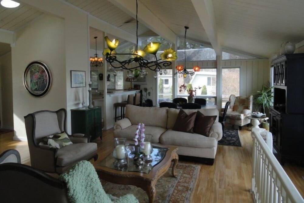 Photo of Bedroom in Regional District of Nanaimo